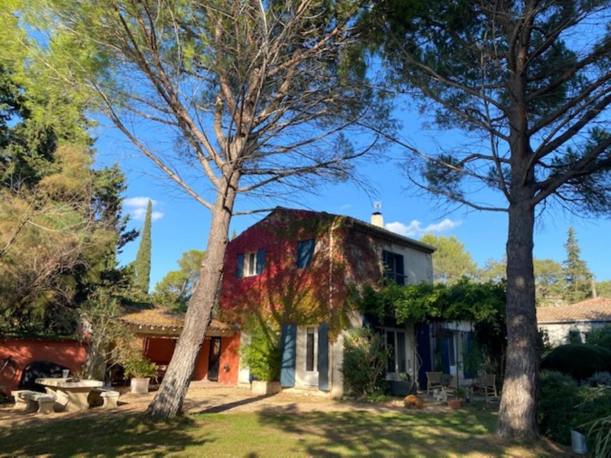 Mas La Pauline De Charme & Roulotte Holiday home Saint-Remy-de-Provence