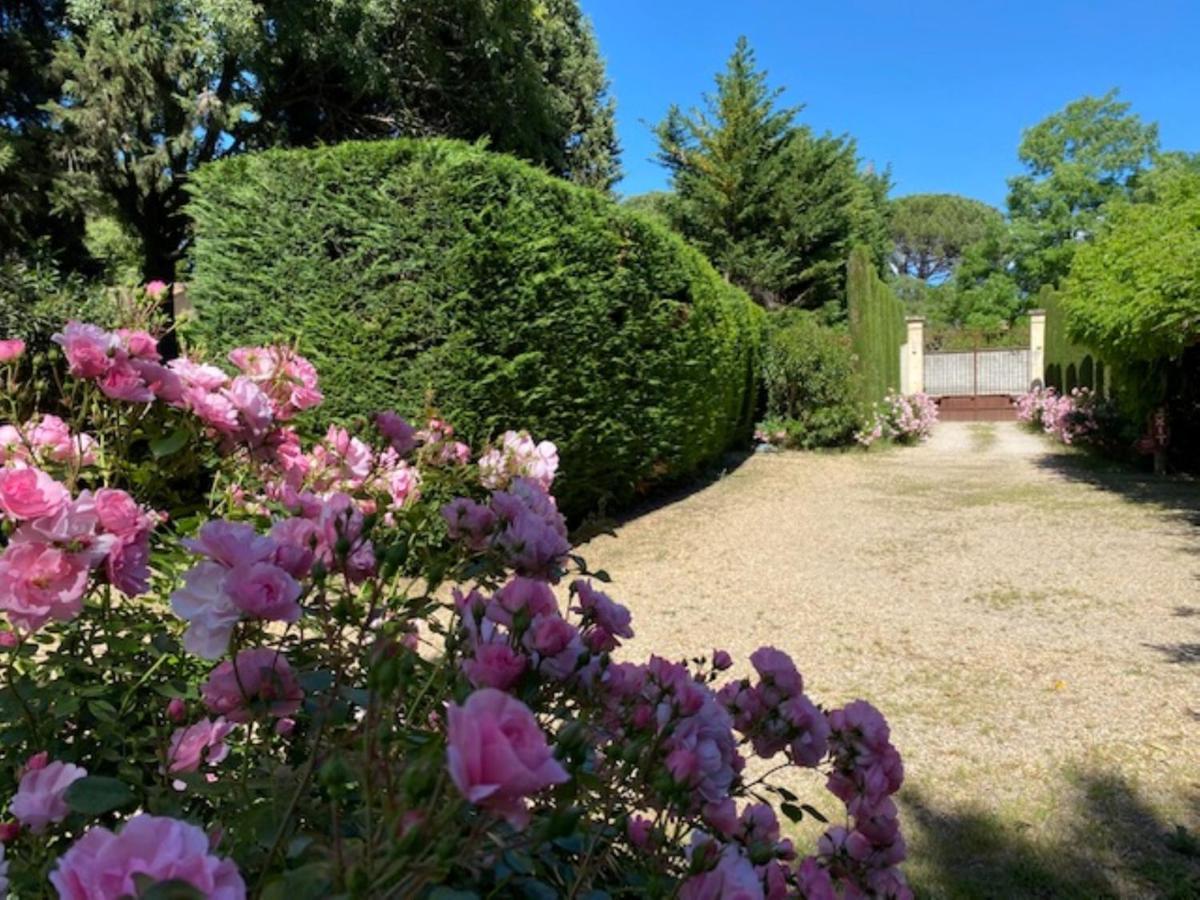 Holiday home Mas La Pauline De Charme & Roulotte *